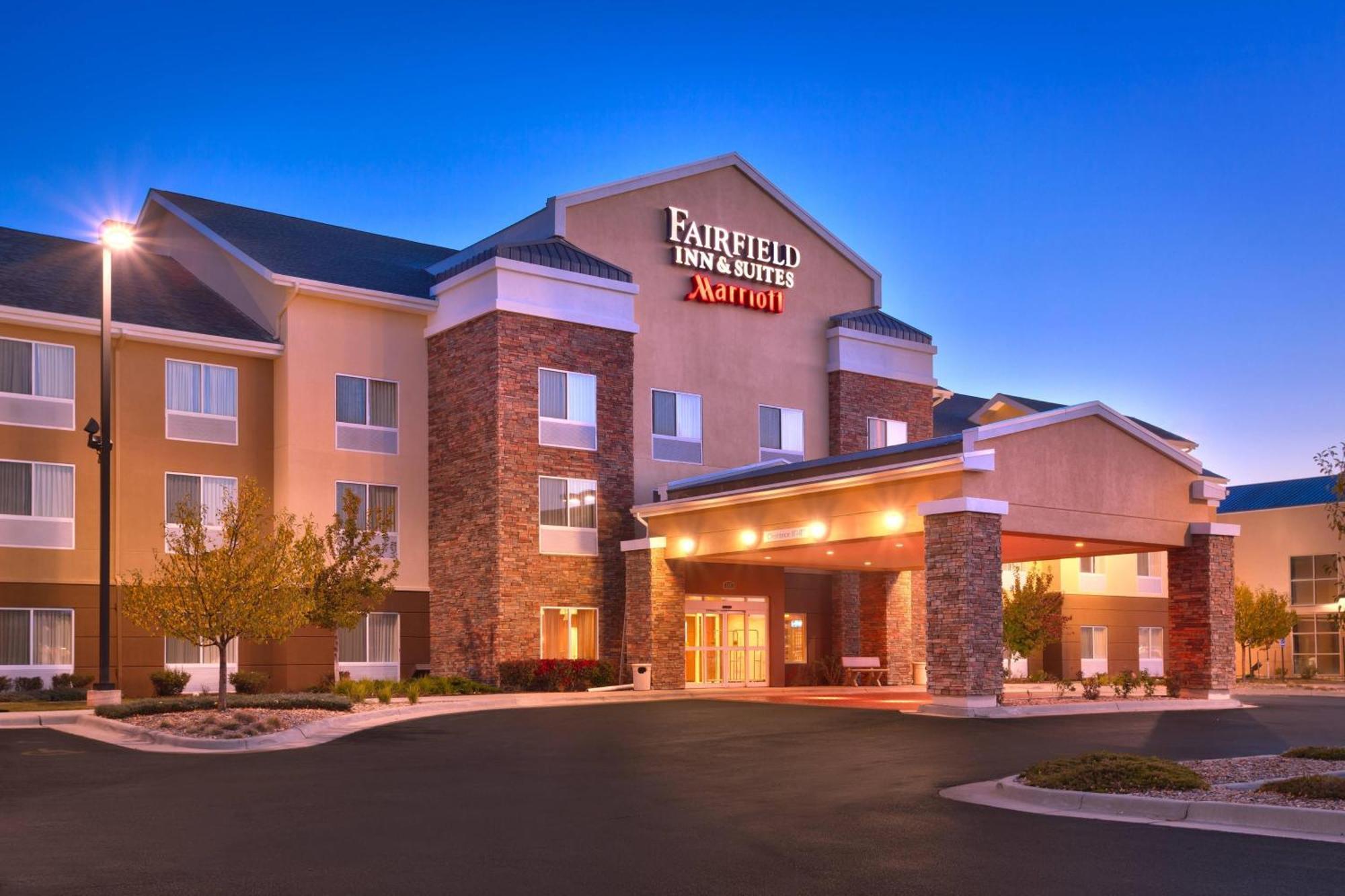 Fairfield Inn & Suites By Marriott Жилет Екстериор снимка