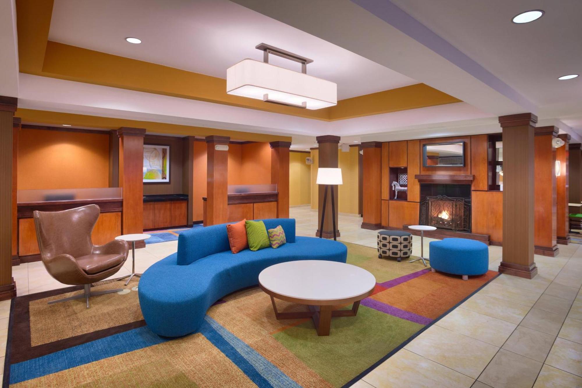 Fairfield Inn & Suites By Marriott Жилет Екстериор снимка